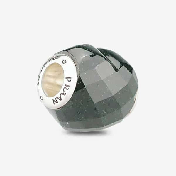 EMERALD GREEN GOLDSTONE HEART